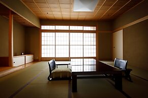 Nakanobo Zuien - Adults Only