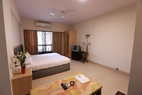 Landmark Suites
