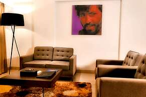 Landmark Suites