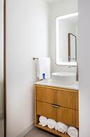 Islander Bayside Villas and Boatslips