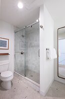 Islander Bayside Villas and Boatslips