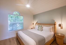 Islander Bayside Villas and Boatslips