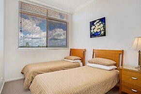 Kirra Beach Apartments