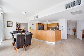 Kirra Beach Apartments