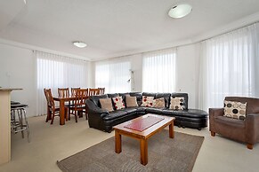 Kirra Beach Apartments