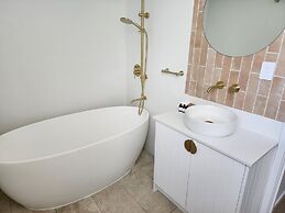 Kirra Beach Apartments