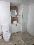 Kirra Beach Apartments