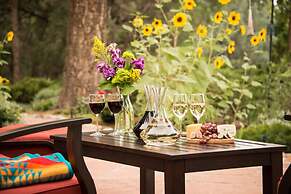 Inn Of The Turquoise Bear