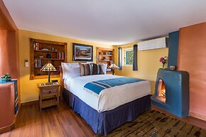 Inn Of The Turquoise Bear