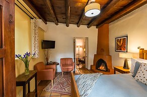 Inn Of The Turquoise Bear