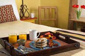 Inn Of The Turquoise Bear