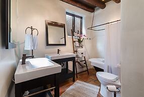 Inn Of The Turquoise Bear