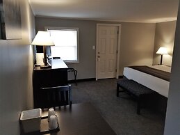 Mt Madison Inn & Suites