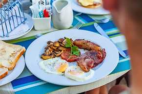 On the Beach Guesthouse