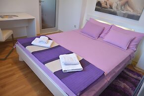 Villa Avantgarde B&B