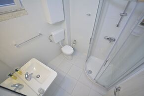 Villa Avantgarde B&B