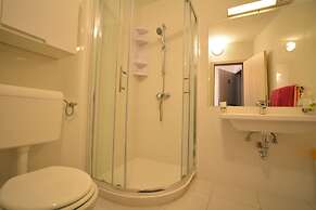 Villa Avantgarde B&B