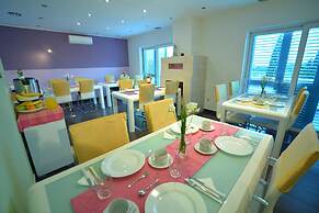 Villa Avantgarde B&B