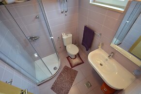 Villa Avantgarde B&B