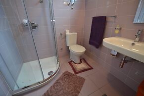 Villa Avantgarde B&B