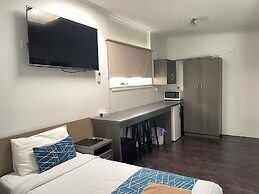 Parkway Motel