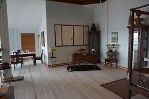 Koh Chang Cliff Beach Resort