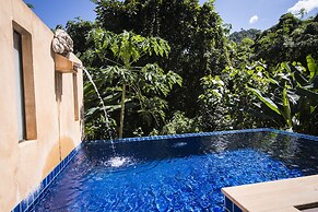 Koh Chang Cliff Beach Resort