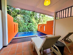 Koh Chang Cliff Beach Resort
