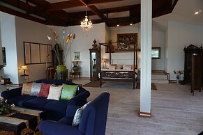 Koh Chang Cliff Beach Resort