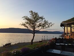 Brekkestranda Fjordhotel