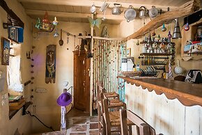 Anthippi Guest House