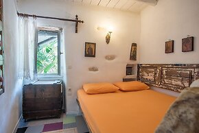 Anthippi Guest House