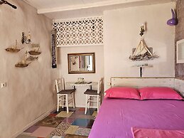 Anthippi Guest House