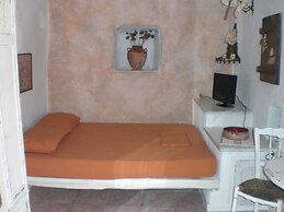 Anthippi Guest House