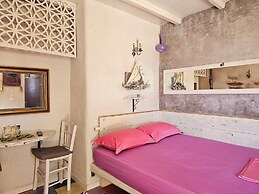 Anthippi Guest House