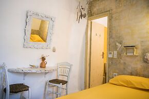 Anthippi Guest House