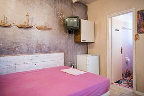 Anthippi Guest House