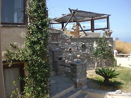 Anthippi Guest House