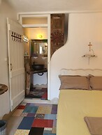 Anthippi Guest House