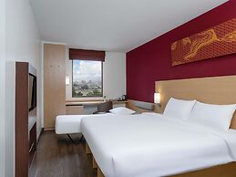 ibis Bangkok Riverside