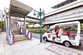 ibis Bangkok Riverside