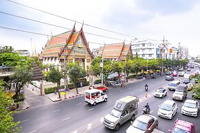 ibis Bangkok Riverside