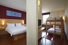 ibis Bangkok Riverside