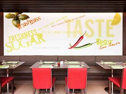 ibis Bangkok Riverside