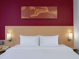 ibis Bangkok Riverside