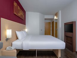ibis Bangkok Riverside