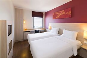 ibis Bangkok Riverside