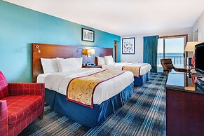 Days Inn & Suites by Wyndham St. Ignace Lakefront