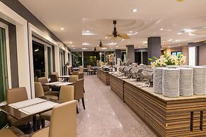 Golden Sea Pattaya Hotel