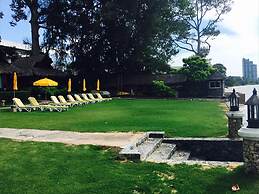 Sunset Village Beach Resort